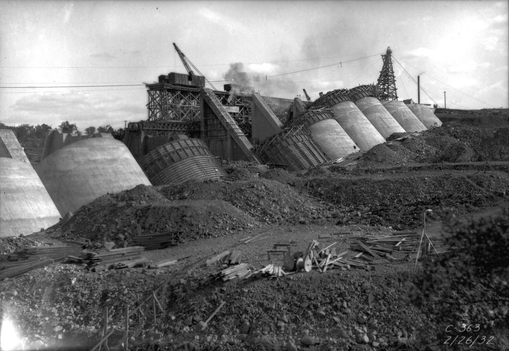 Buchanan Dam construction