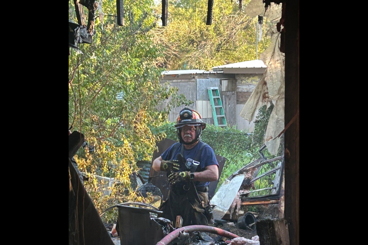 Fire claims Granite Shoals home, nobody harmed - DailyTrib